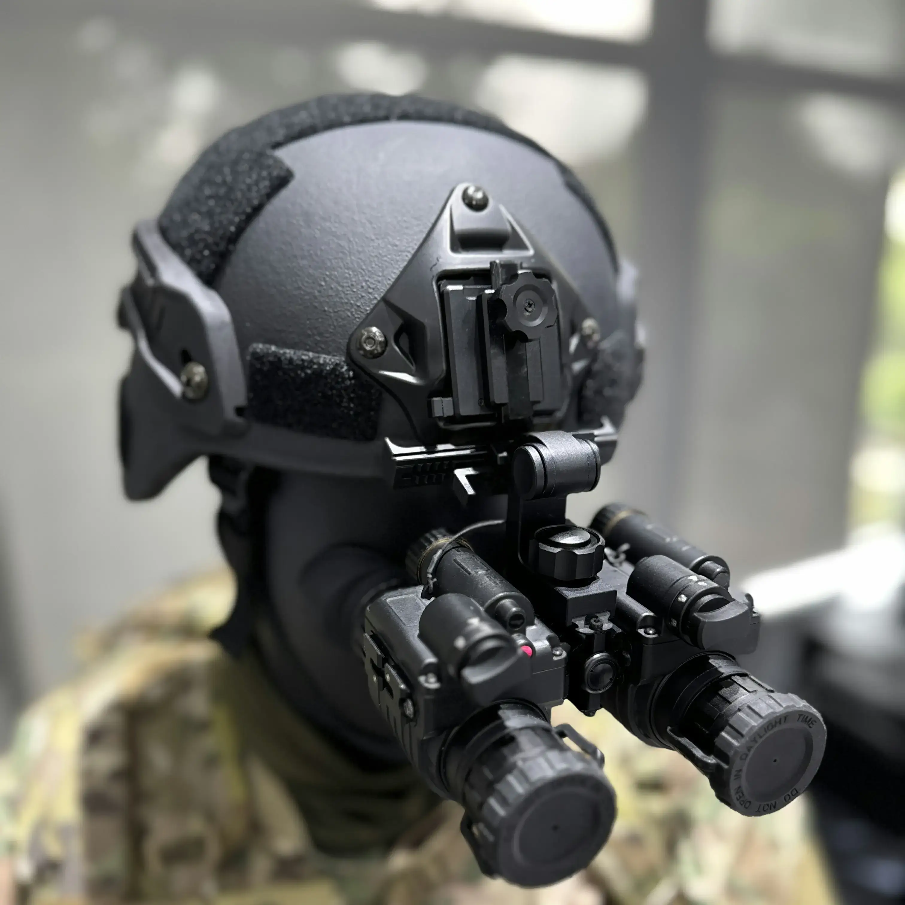 Gen3 FOM 1500-2000+ Autogated IR Indicator Dual Tubes Night Vision CNO-NH821D